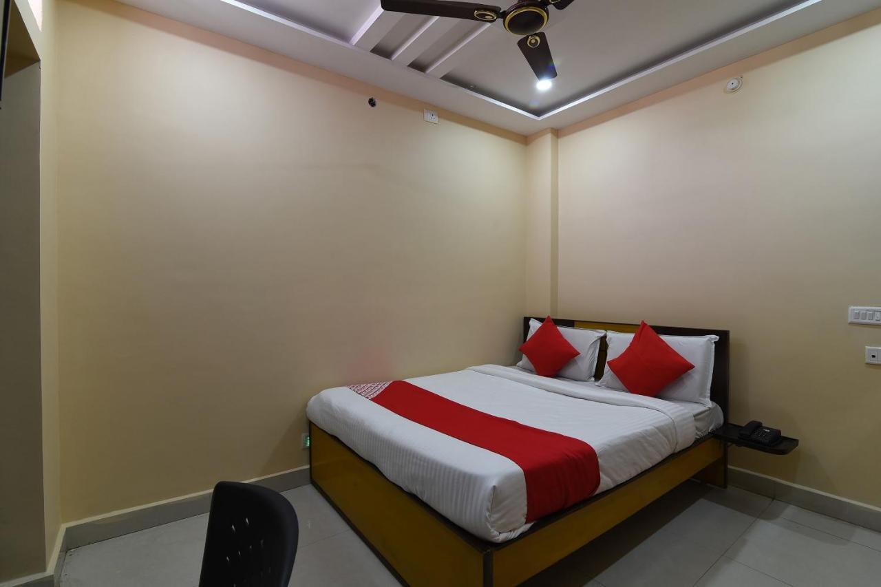 Ramesh Residency Hotel Anantapur Exterior photo